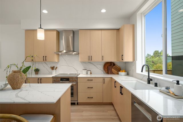 1912 B Ferry Avenue SW, Seattle, WA 98116
