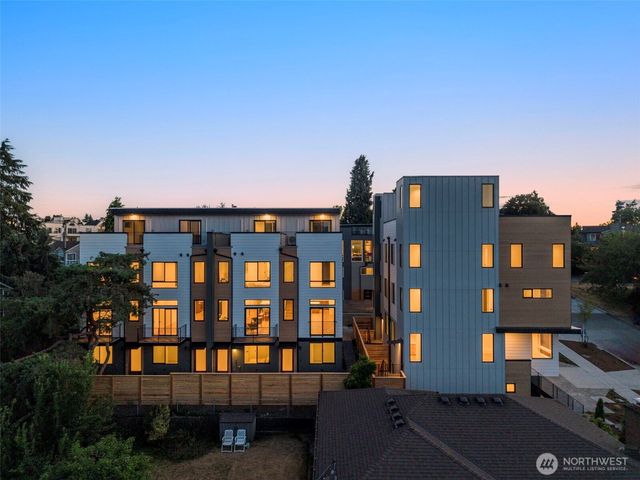 1912 B Ferry Avenue SW, Seattle, WA 98116