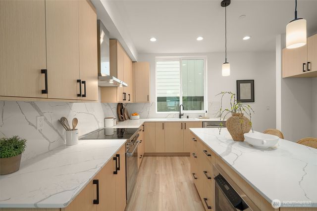 1912 B Ferry Avenue SW, Seattle, WA 98116