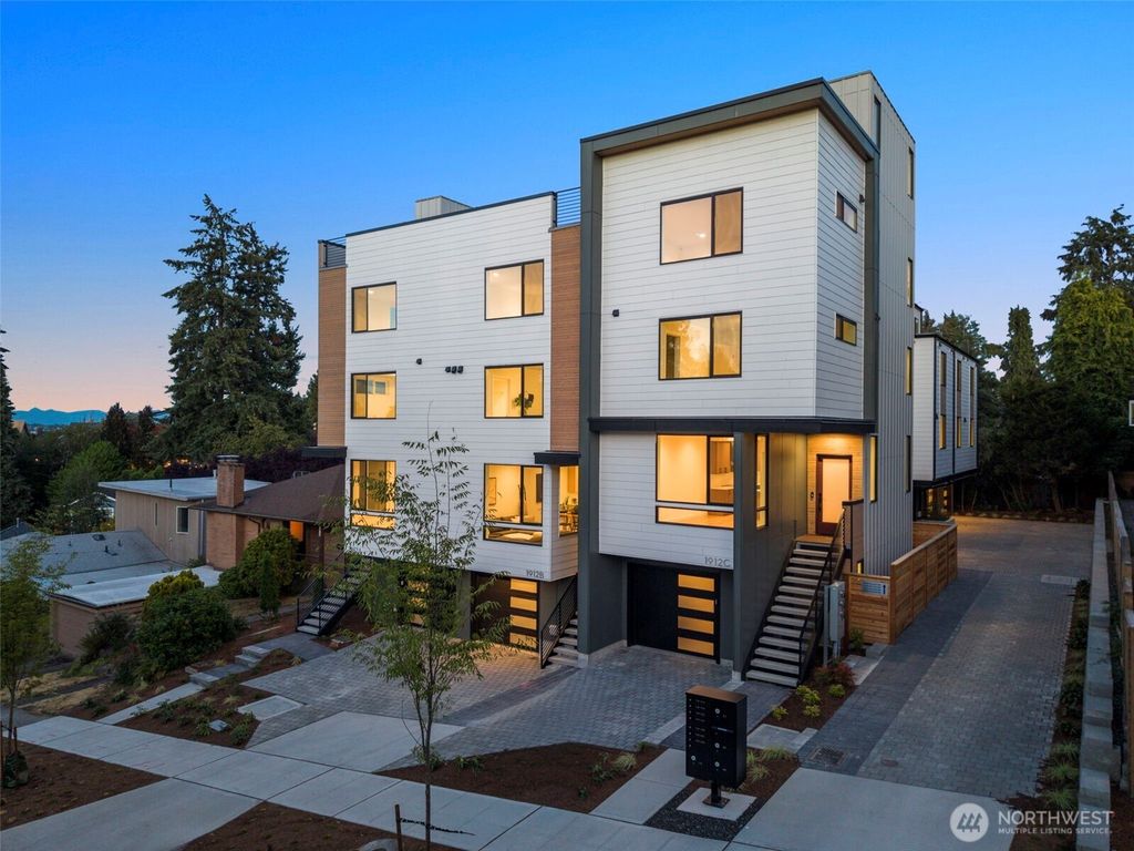 1912 B Ferry Avenue SW, Seattle, WA 98116
