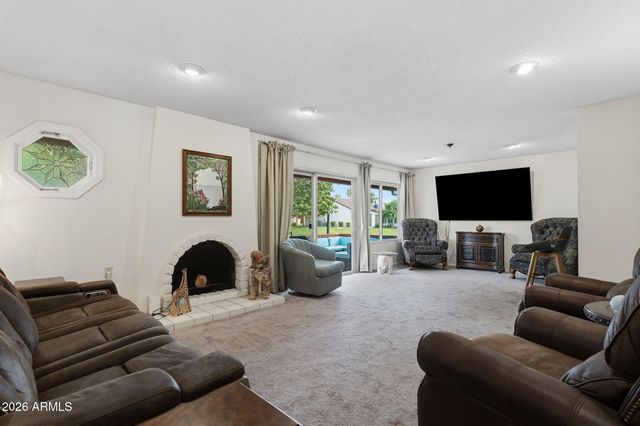 146 LEISURE WORLD --, Mesa, AZ 85206