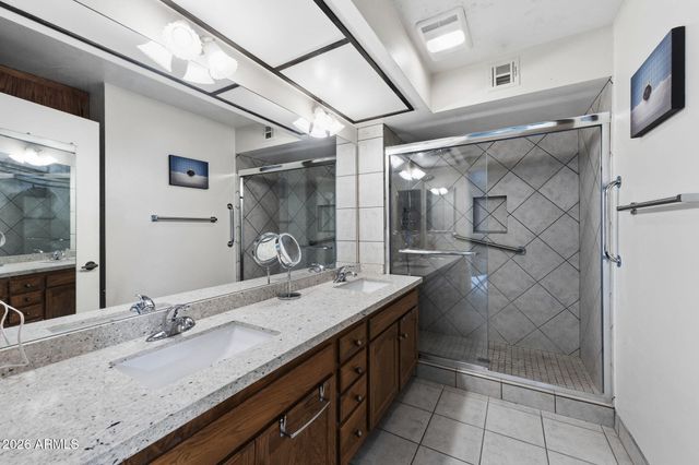 146 LEISURE WORLD --, Mesa, AZ 85206