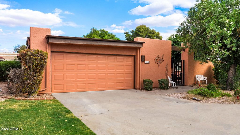 146 LEISURE WORLD --, Mesa, AZ 85206 — photo 2
