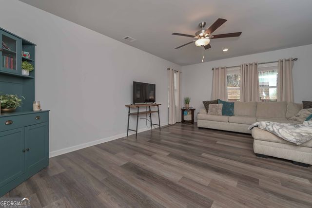 294 Muskogee Drive, Dallas, GA 30132