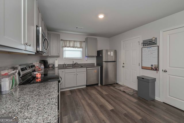 294 Muskogee Drive, Dallas, GA 30132