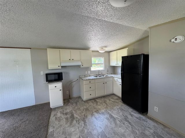 600 E Melville Drive, Crosby, TX 77532