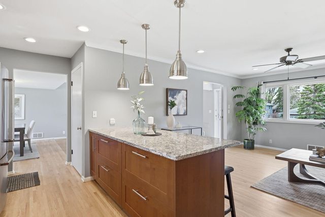 4504 Andover Road, Edina, MN 55435