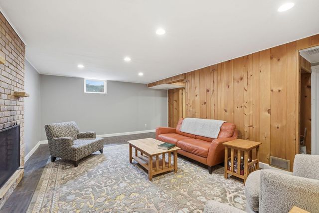 4504 Andover Road, Edina, MN 55435