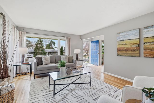 4504 Andover Road, Edina, MN 55435