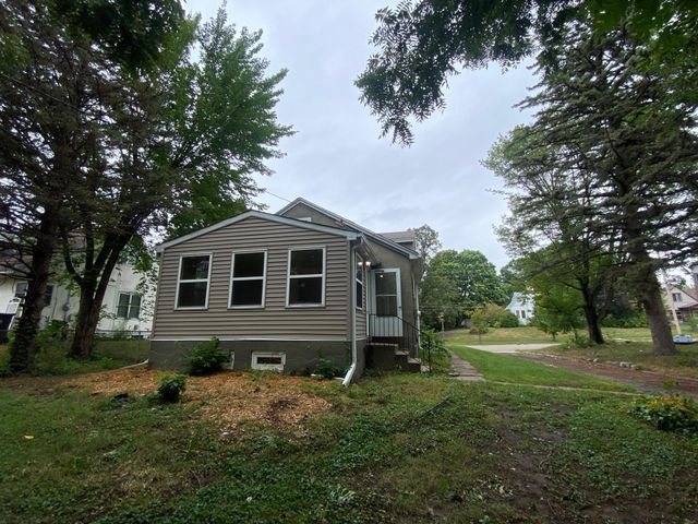 2200 Margaret Street, Saint Paul, MN 55119