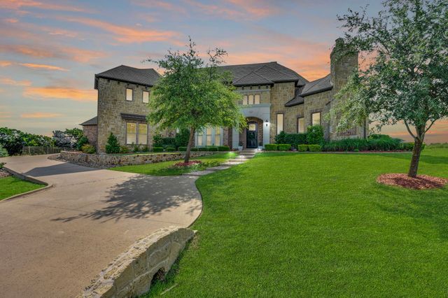 7101 Royal Birkdale Drive, Cleburne, TX 76033