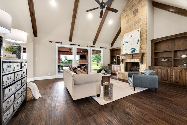 7101 Royal Birkdale Drive, Cleburne, TX 76033