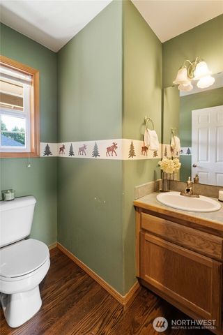 2208 215th Ave East, Lake Tapps, WA 98391