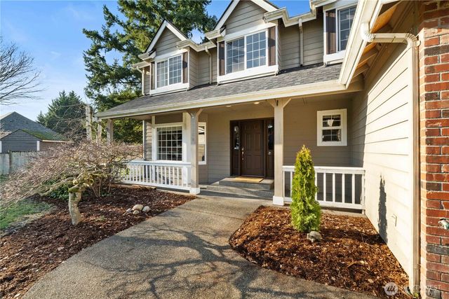 2208 215th Ave East, Lake Tapps, WA 98391