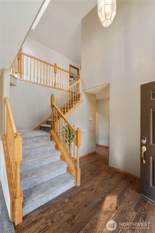 2208 215th Ave East, Lake Tapps, WA 98391