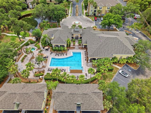 9916 COURTNEY PALMS BOULEVARD 302, Tampa, FL 33619