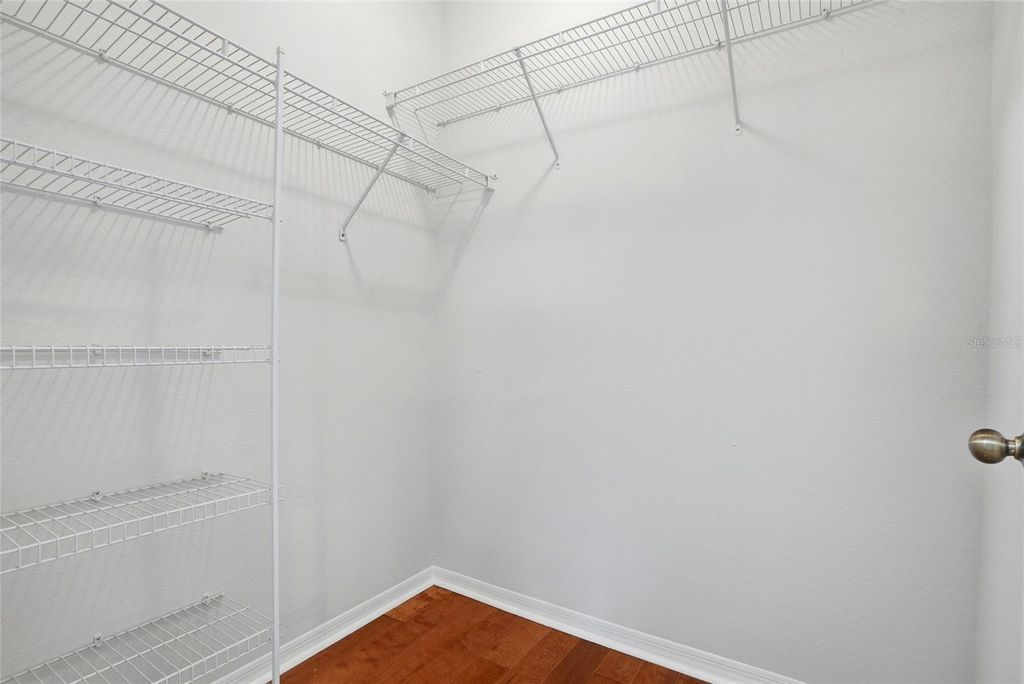 Image 28 of property listing at 9916 COURTNEY PALMS BOULEVARD 302, Tampa, FL 33619