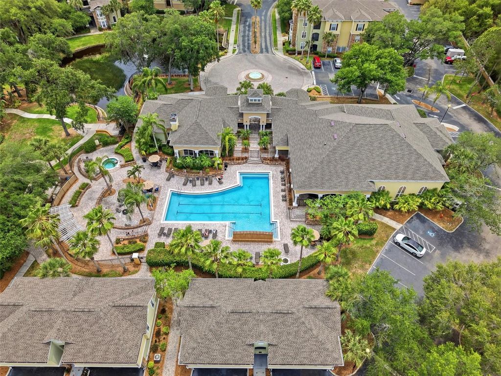 Image 35 of property listing at 9916 COURTNEY PALMS BOULEVARD 302, Tampa, FL 33619