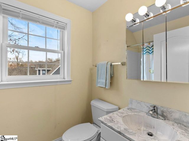 158 Lake Bowen Drive, Inman, SC 29349