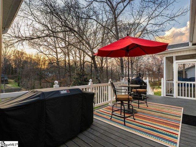 158 Lake Bowen Drive, Inman, SC 29349