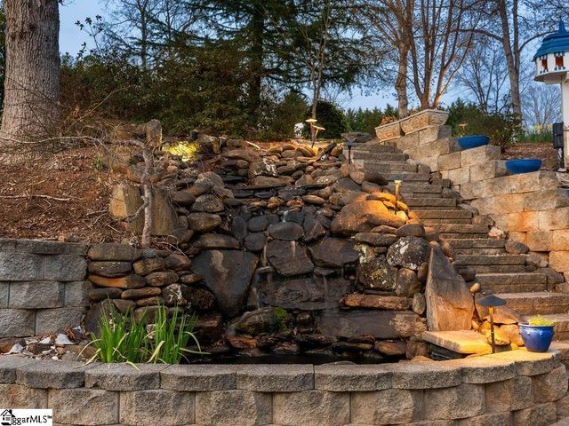 158 Lake Bowen Drive, Inman, SC 29349