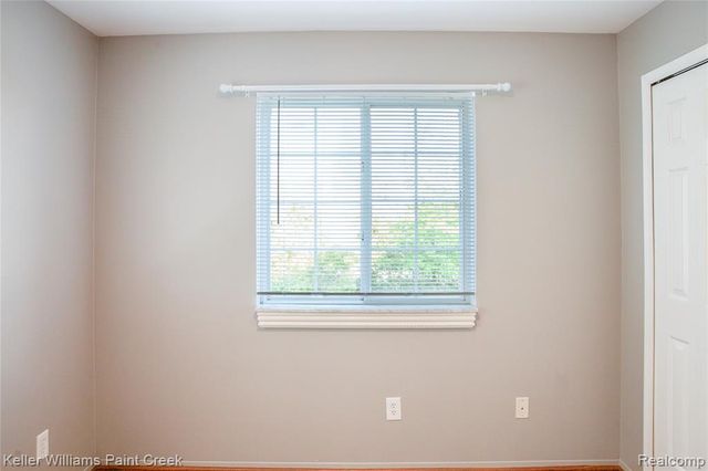 100 Evergreen Trail 60, Lake Orion, MI 48362
