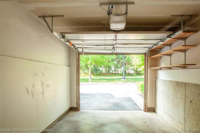 100 Evergreen Trail 60, Lake Orion, MI 48362