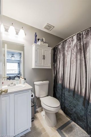 100 Evergreen Trail 60, Lake Orion, MI 48362