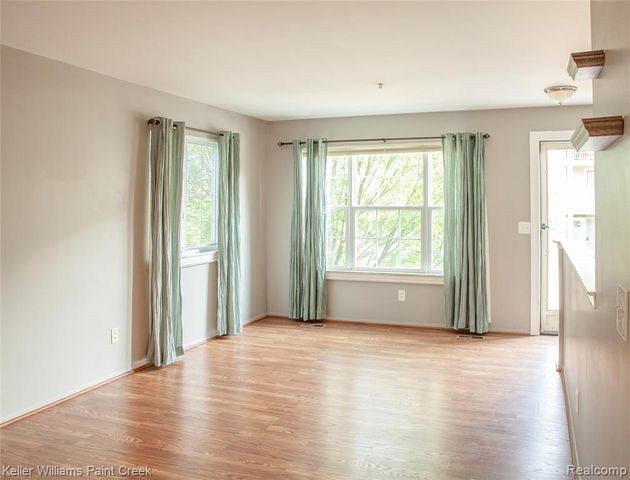 100 Evergreen Trail 60, Lake Orion, MI 48362