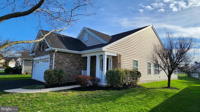 1557 EMERSON DR, Mount Joy, PA 17552