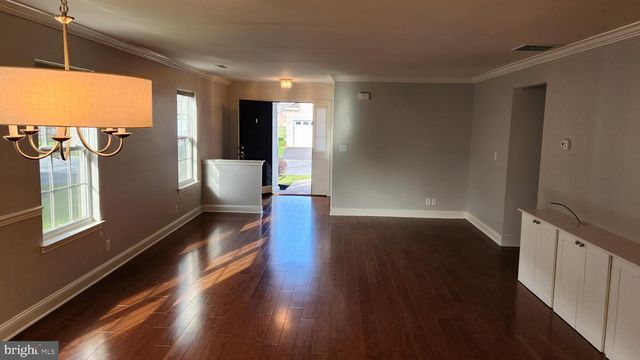 1557 EMERSON DR, Mount Joy, PA 17552