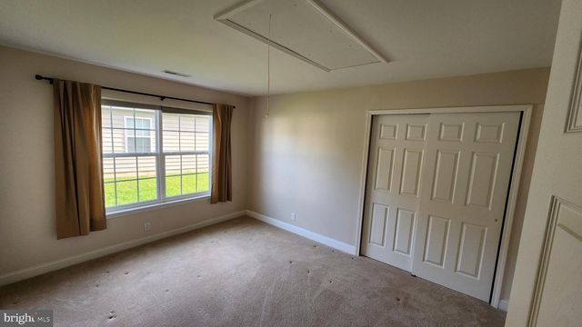1557 EMERSON DR, Mount Joy, PA 17552