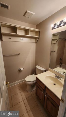 1557 EMERSON DR, Mount Joy, PA 17552
