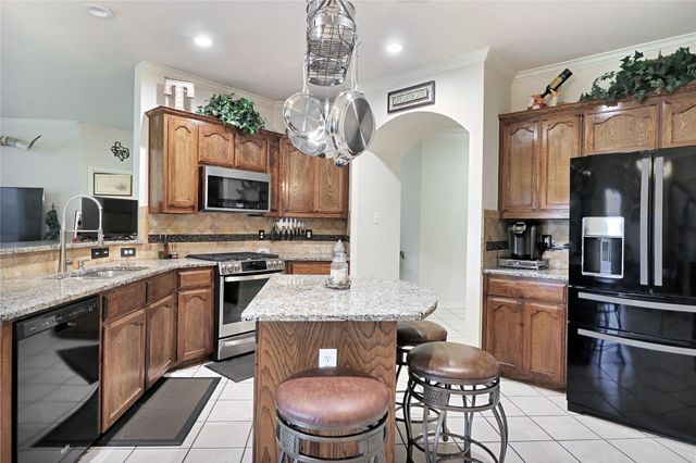 6045 Horse Trap Drive, Fort Worth, TX 76179