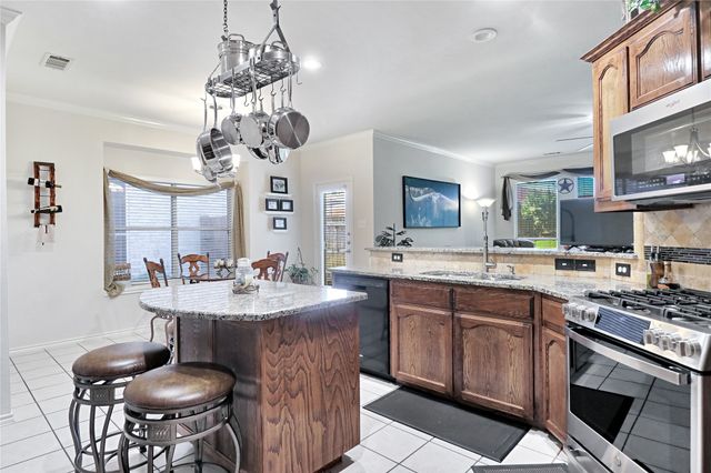 6045 Horse Trap Drive, Fort Worth, TX 76179