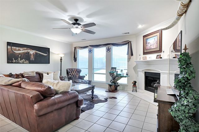6045 Horse Trap Drive, Fort Worth, TX 76179