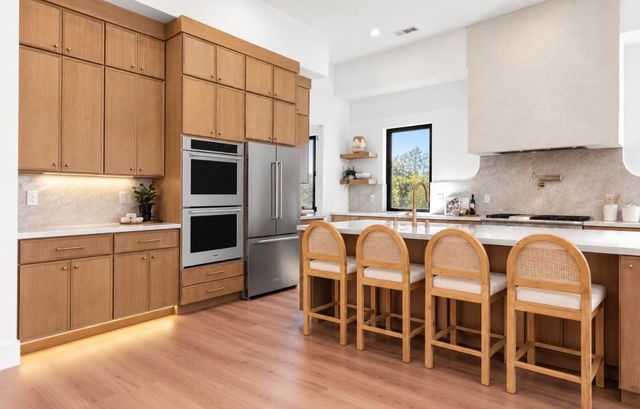 23222 Darkhorse Dr, Auburn, CA 95602