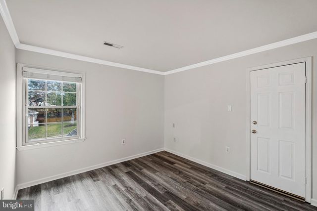 13141 LADYBANK LN, Herndon, VA 20171