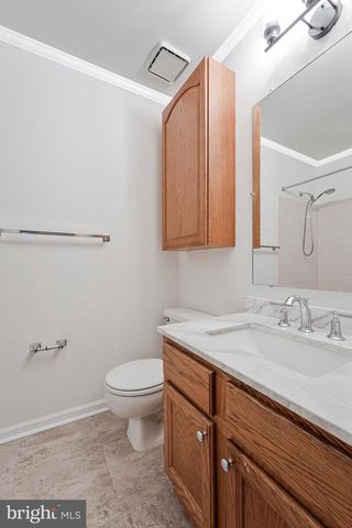 13141 LADYBANK LN, Herndon, VA 20171