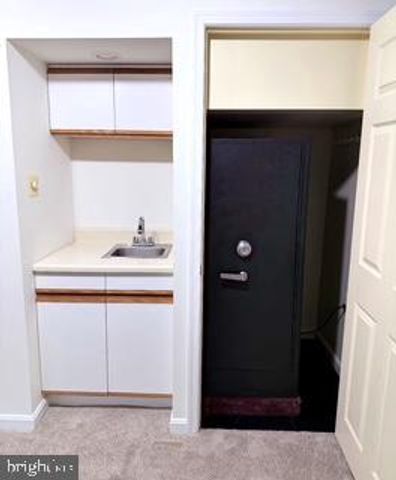 13141 LADYBANK LN, Herndon, VA 20171