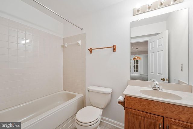 13141 LADYBANK LN, Herndon, VA 20171