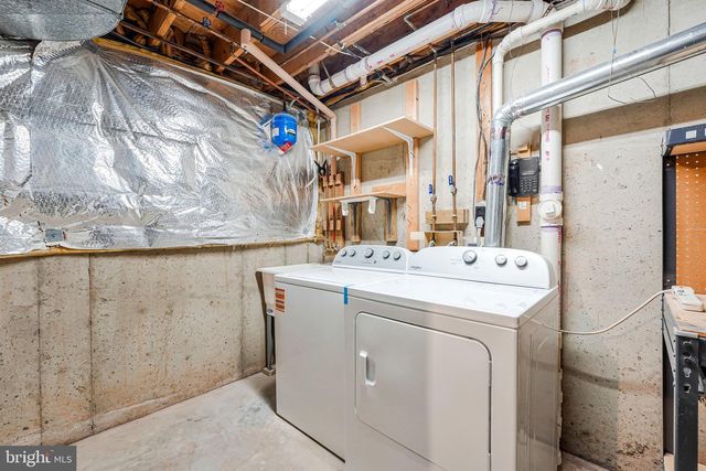 13141 LADYBANK LN, Herndon, VA 20171