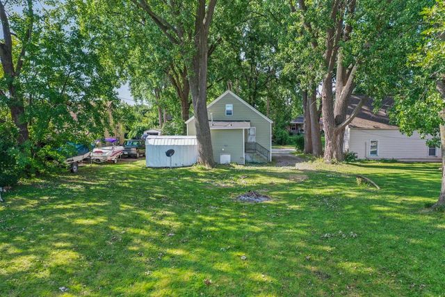 1227 PERROT STREET, Green Bay, WI 54302