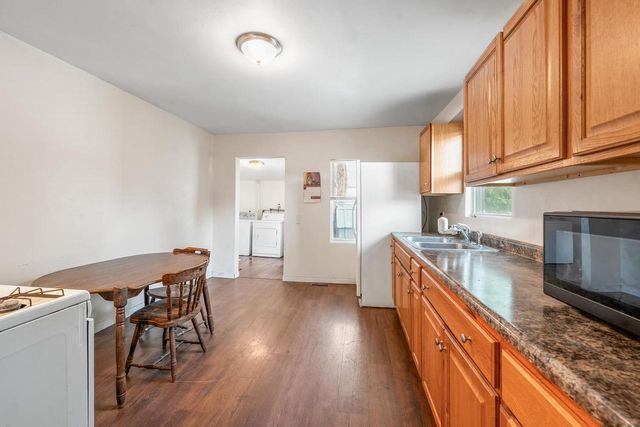 1227 PERROT STREET, Green Bay, WI 54302