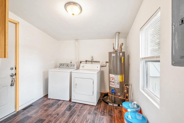 1227 PERROT STREET, Green Bay, WI 54302