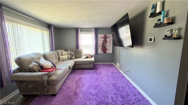 5596 South Boulevard, Maple Heights, OH 44137