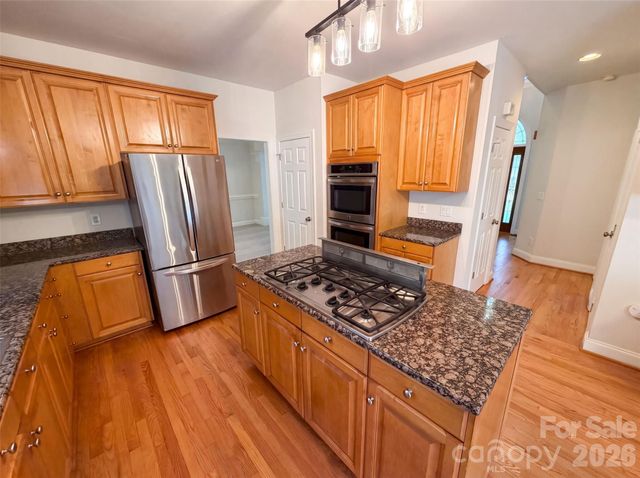 10124 Windtree Lane, Charlotte, NC 28215