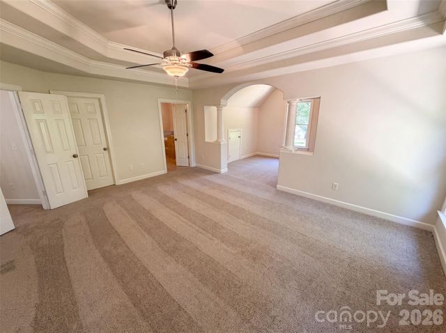 10124 Windtree Lane, Charlotte, NC 28215
