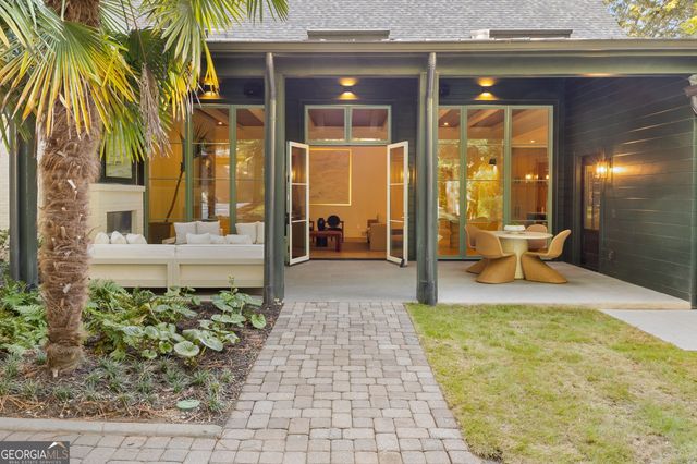 1737 Lenox Road NE, Atlanta, GA 30306