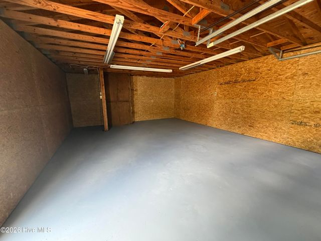 2443 Creekside Road, Kinston, NC 28504